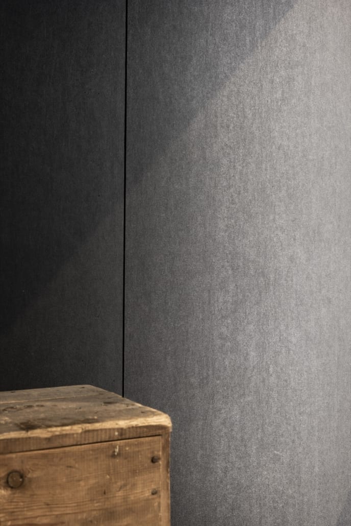 Détail mur acoustique avec structure en bois à l'avant